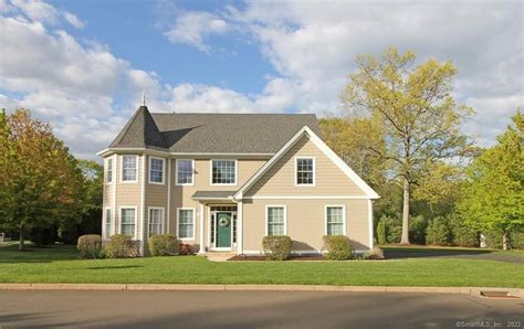 Cheshire, CT Real Estate - Cheshire Homes for Sale | realtor.com®