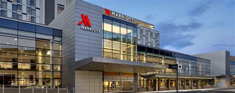 Calgary International Airport Hotel | Calgary Airport Marriott In ...