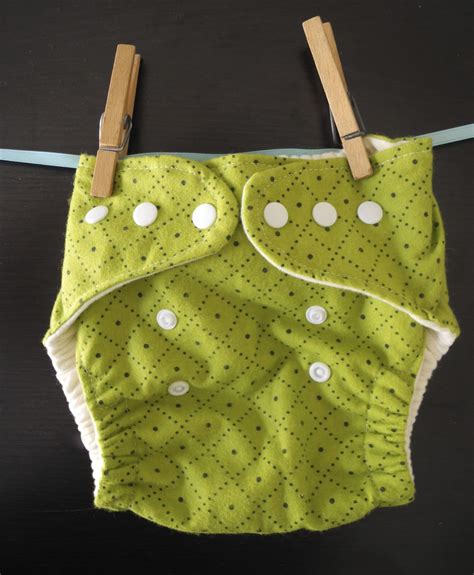 Cloth Diaper Pattern & Tutorial ~ DIY Tutorial Ideas!