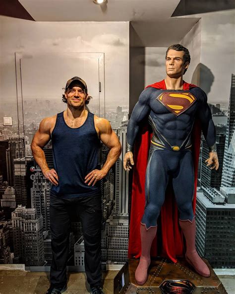 Henry Cavill Proves He's Even More Buff Than Superman | Superman henry ...