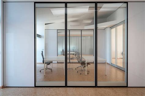 Which Glass Is Used for Partitioning? Glass Partitions for Office ...