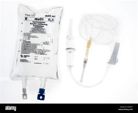 Isotonic saline hi-res stock photography and images - Alamy