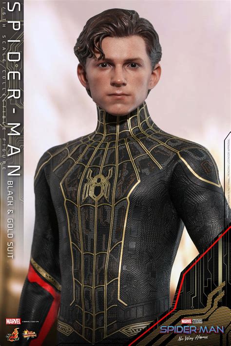 Spider-Man 3: Best Look Yet at Tom Holland's New Black Suit Revealed