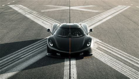 Koenigsegg Jesko Absolut reaches top speed of 330 mph