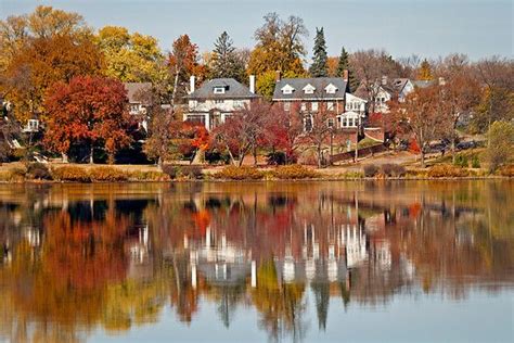 Lake of the Isles, Minneapolis. | Pretty leaf, Places to visit ...