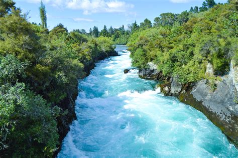 Huka Falls, Taupo, New Zealand [6016x4000][OC] : r/EarthPorn