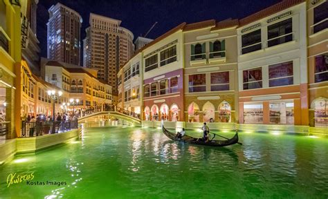 Venice GrandCanal Mall by night | Venice canals, Venice, City view