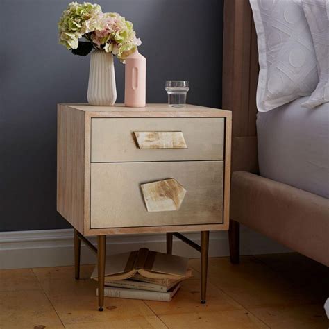 10 Impressive Modern Side Tables That Add Interest to Any Bedroom Set ...