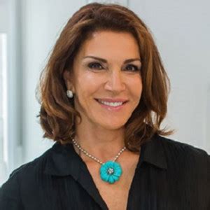 Hilary Farr biography,personal life, career, net worth | odssf.com