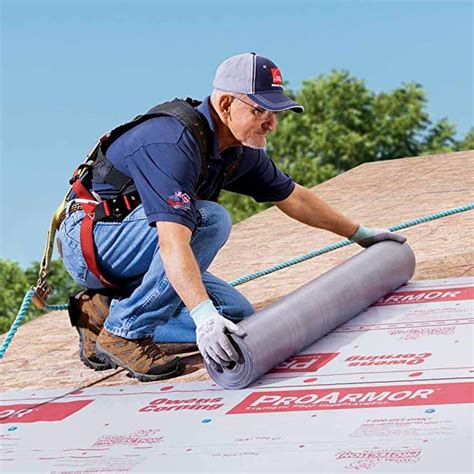 SYNTHETIC VS. FELT ROOFING UNDERLAYMENT