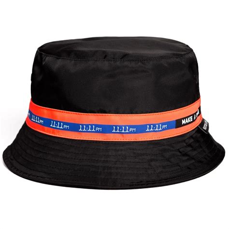 Fashionable bucket hats with contrast colors double sided fisherman ...