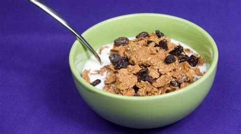 How to Know Which Cereals Are Healthy, According to Nutritionists ...