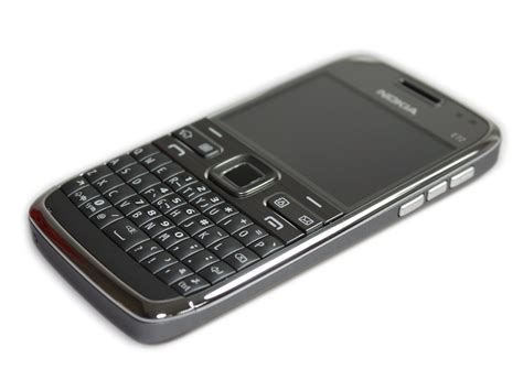 Nokia E72 цена, мнения, характеристики, ревю - PhonesData