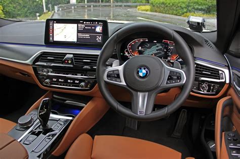 2021 BMW 5 Series 530i M Sport review: Old Faithful