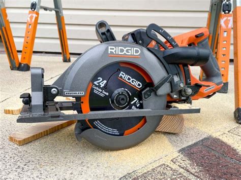 Ridgid 18V Cordless Rear Handle Circular Saw Review - PTR