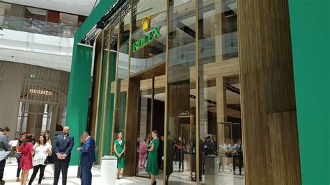 Khaleej Times on Twitter: "#Rolex store opens at the Dubai Mall Fashion ...