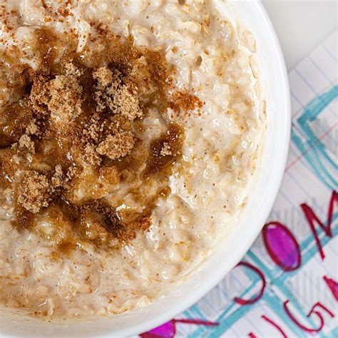 Microwave Extra Creamy Oatmeal Recipe - Dorm Room Cook