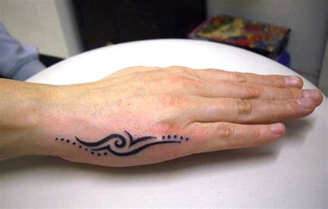 20 Small Hand Tattoos Designs And Ideas - Yo Tattoo