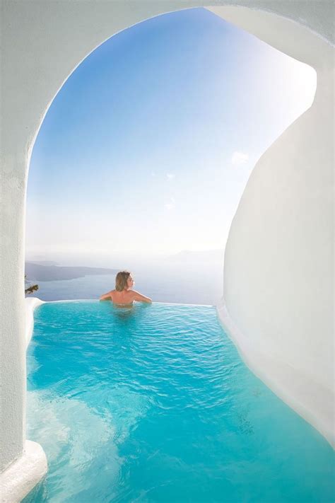 12 Sensational Cave Pools in Santorini | Viagens, Arquitetura ...