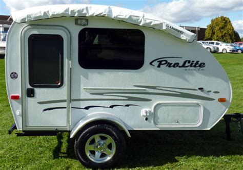 8 Lightweight Travel Trailers Under 1000lbs