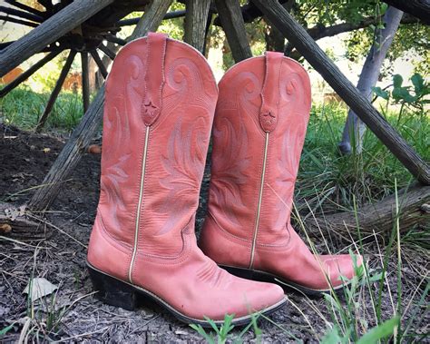 Vintage Distressed Pink Cowboy Boots for Women Size 7 M Western Fashion ...