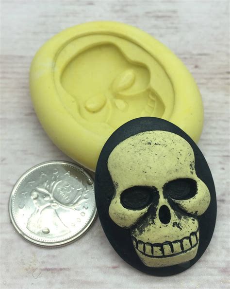 Scary Eye Ball Mold - Christines Molds