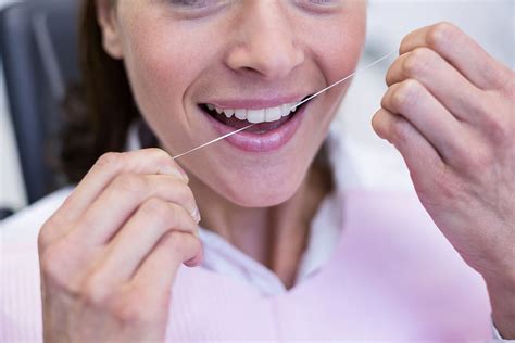 Benefits of Flossing Daily | Conroe, Texas Dentistry