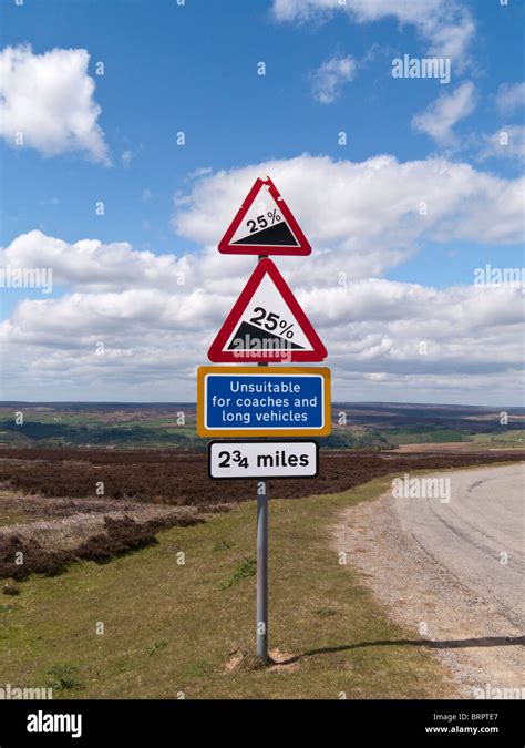 Steep hill road sign hi-res stock photography and images - Alamy