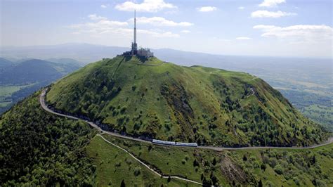 Panoramique des Dômes - Clermont Auvergne Tourisme