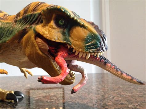 Tyrannosaurus Rex (Bull from The Lost World: Jurassic Park by Kenner ...