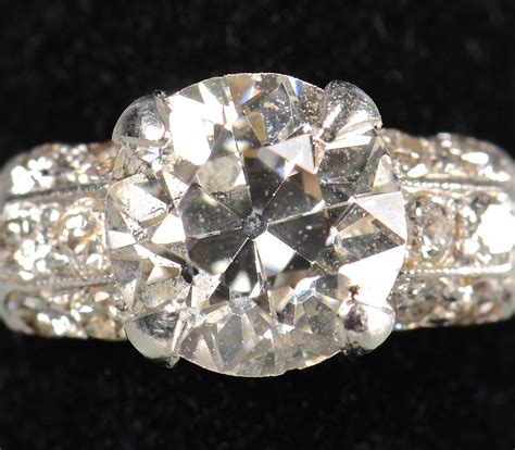 Lot 397: 1.35 carat old mine cut diamond ring