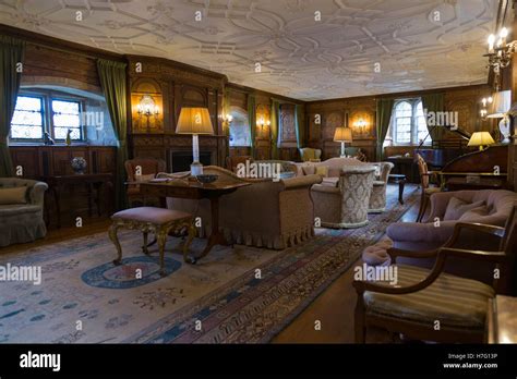 Hever castle interior hi-res stock photography and images - Alamy