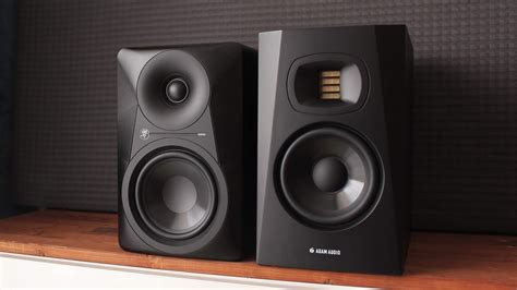 Mackie MR524 or Adam Audio T5V. Which one should you buy? Short ...