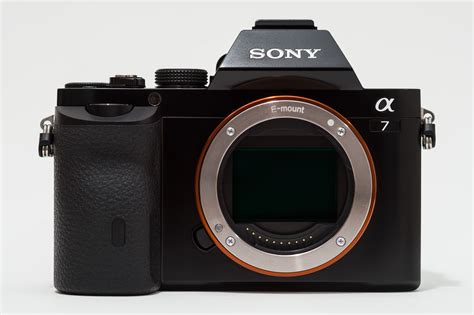 File:Sony Alpha ILCE-7 (A7) full-frame camera no body cap.jpg ...