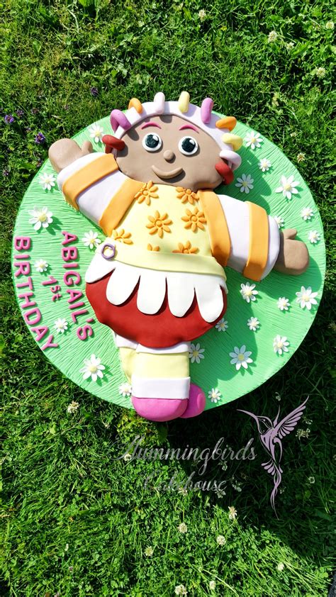 Upsy Daisy cake from in the night garden. ALL Vegan Daisy Cakes, Night ...