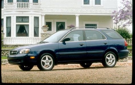 2000 Suzuki Esteem Price, Review & Ratings | Edmunds