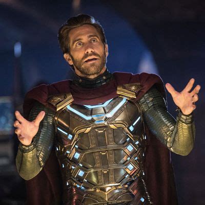 ‘Spider-Man: Far From Home’: Mysterio Is a Self-Aware Baddie