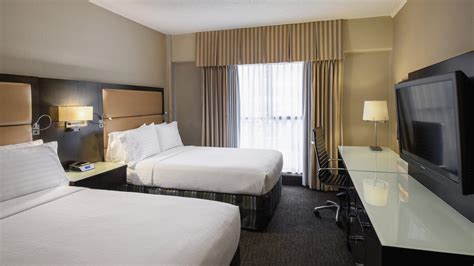 Holiday Inn Vancouver Downtown & Suites Hotel (Vancouver (BC)) - Deals ...