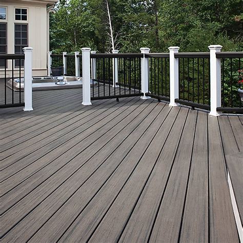 American Deck & Sunroom | Composite Decking