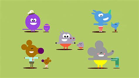 Duggee Hug GIFs - Find & Share on GIPHY