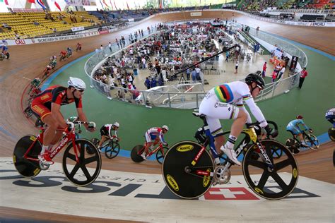 File:Track Cycling - Cali 2015.jpg - Wikimedia Commons