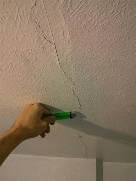 Fixing Ceiling Cracks : Repairing Old Ceilings | Homebuilding ...