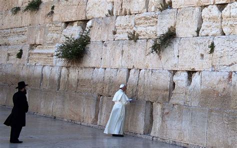 Is Jerusalem's Western Wall falling down? | The Times of Israel