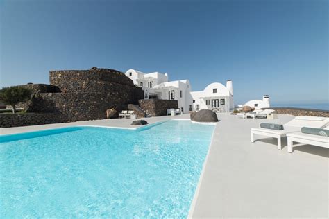 Santorini's 'Aenaon Villas' Named World's Most Romantic Hotel - GTP ...