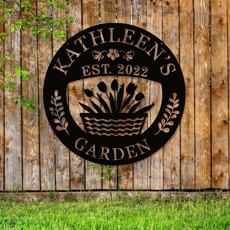 Enhance Your Garden with Personalized Floral Metal Sign – ENFODREAM