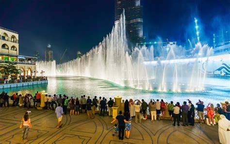 Dubai Fountain Show | The Incredible Dancing Fountain in Dubai