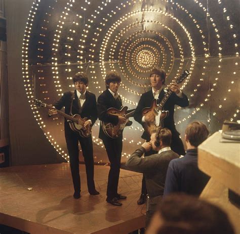 #OTD The #Beatles Top Of The Pops, 15 April, 1965 | Beatles pictures ...