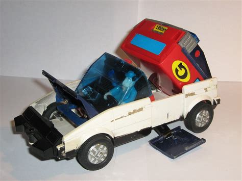 inspector gadget bandai 1983 changing car to van c | Flickr