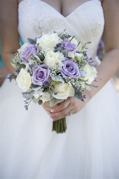 Pin von Marissa Meiko Webber auf Wedding | Blumenstrauß hochzeit, Braut ...