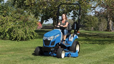 Sub-Compact Tractors WORKMASTER™ 25S | New Holland